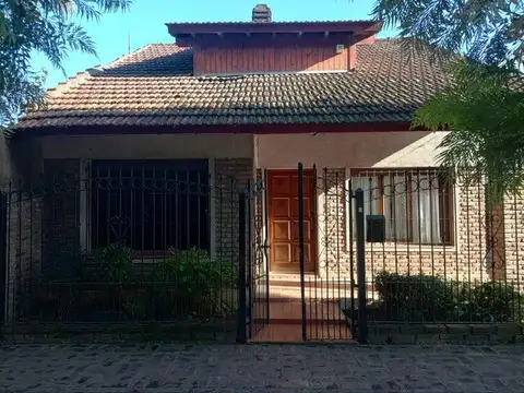 CASA EN VENTA EN ZONA URBANA DE MARCOS PAZ