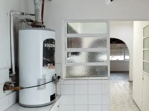 SE VENDE: CASA 2D. + DPTO 1D. RENTABILIDAD DEL 12,43% ANUAL.