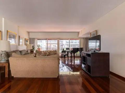 Av. Quintana y Ayacucho