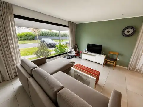 Casa en venta de 4 amb y pileta al Verde. Financiación Barrio Santa Elena. Pilar