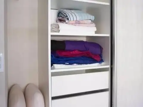 Oficina 12 ambientes con 6 baños