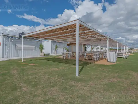 Lote de 990 m2 AL LAGO, en venta  en  Muelles, Puertos del Lago