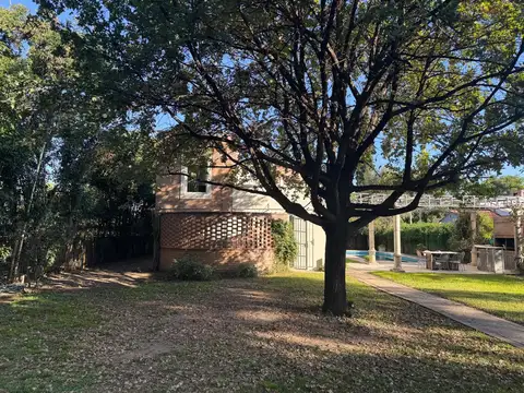 Casa en Alquiler de 4 dormitorios