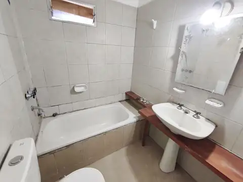 Depto Tipo Casa en Alquiler de 2 dormitorios