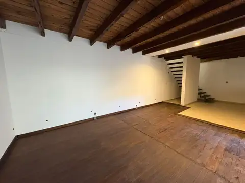 Depto Tipo Casa en Alquiler 59 años