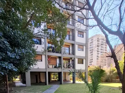 Muy lindo y cómodo 3 ambientes con balcón, muy luminoso y con vista abierta en el bajo de Vicente Lopez.
