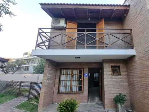 Venta duplex 2 dormitorio villa carlos paz pileta