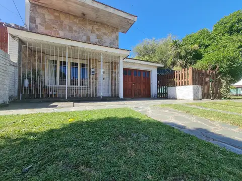 VENTA CASA 5 AMB PARQUE LURO + DUPLEX APTA CREDITO