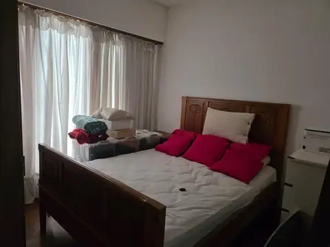 EXCELENTE CHALET CON BUENOS AMBIENTES