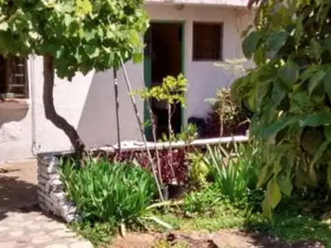 Chalet tres ambientes en Castelar Norte