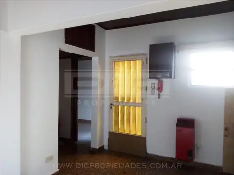 Depto Tipo Casa en Venta al Este