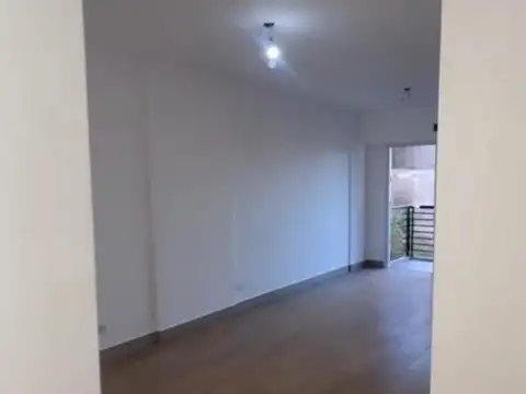 Patricios 700, Piso 5