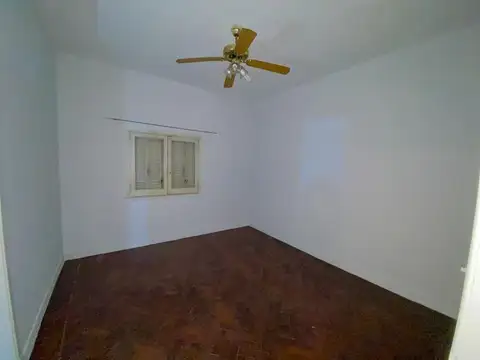 Depto Tipo Casa en Venta en Lanus Oeste, USD 65.000