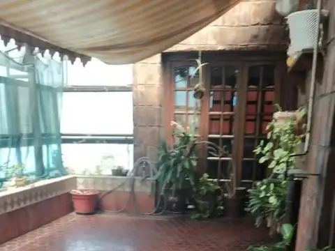 Mario Bravo 200, Piso 10