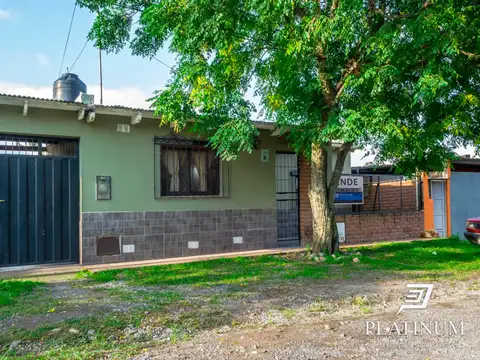 Casa en Venta con 1 cochera