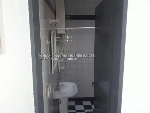 14 entre 32 y 33 100