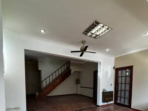 25 de Mayo 280 , Piso 1