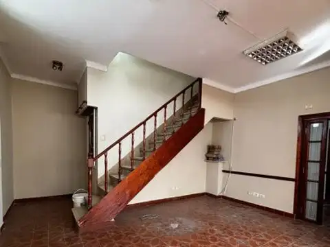 Oficina con 3 privados en el centro de Morón