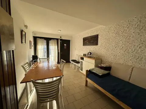 VENTA DUPLEX 3 AMBIENTES CON PARQUE