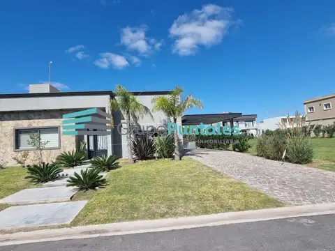 Sargento Cabral  al 5600