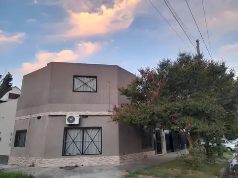 Depto Tipo Casa en Venta de 2 dormitorios