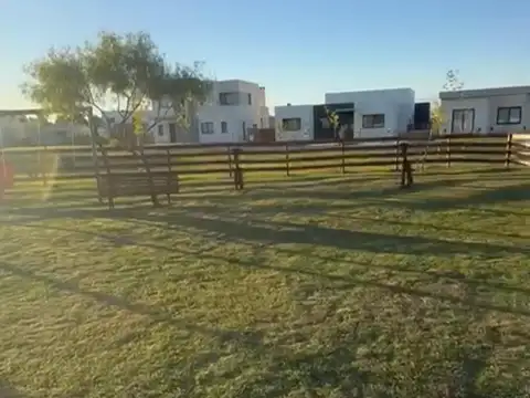 Terreno en Venta en Pilar Del Este - Santa Elisa, Countries y Barrios Cerrados en Pilar