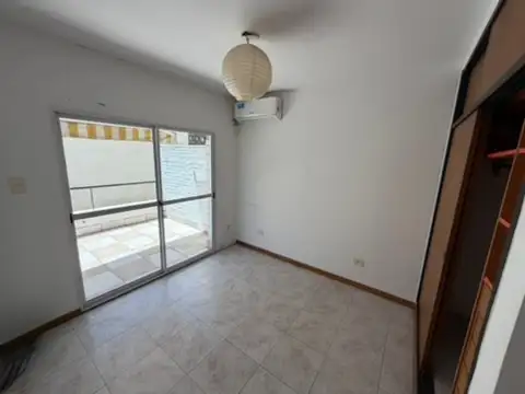 Depto Tipo Casa en Venta de 2 ambientes