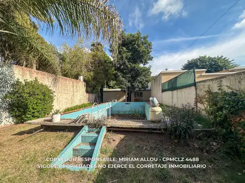 Casa en Venta con 1 cochera