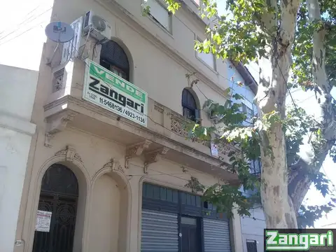 PH 2 Y MEDIO AMBIENTES FRENTE BALCON Y PATIO MTS AV COBO-POMPEYA