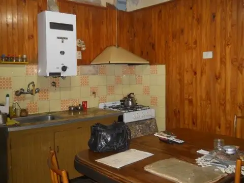 CASA EN VENTA EN LA PLATA CALLE 9 E/ 34 Y 35