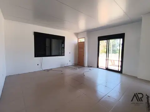 Casa en venta c/ cochera en P. Ballena