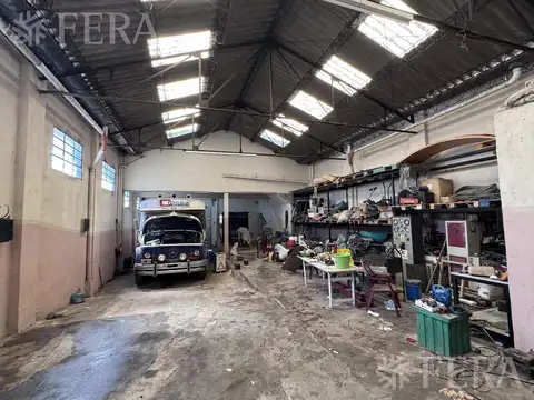 Venta de Casa con Galpón en Lomas De Zamora