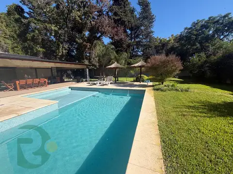 Casa en Venta en Barrio Parque Leloir, USD 800.000