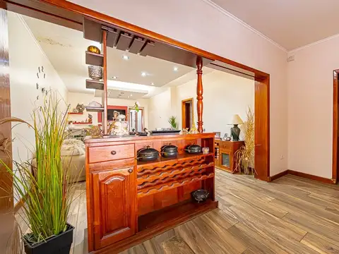 Casa en Venta en Villa Sarmiento, USD 339.000