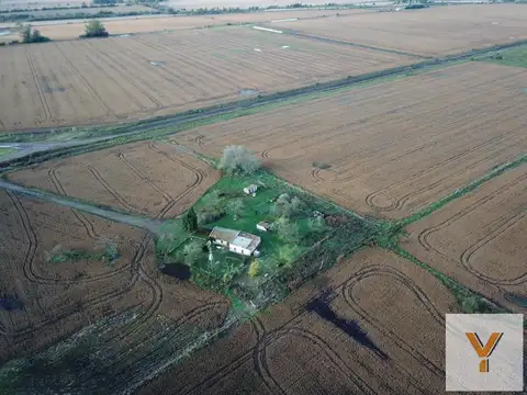 Campo en venta - 2 Dormitorios 1 Baño - Cochera - 23.000Mts2 - Exaltación de La Cruz