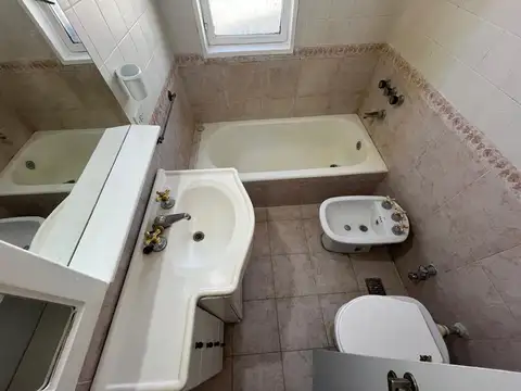 VENTA DEPARTAMENTO 3 AMBIENTES FRENTE EN RECOLETA