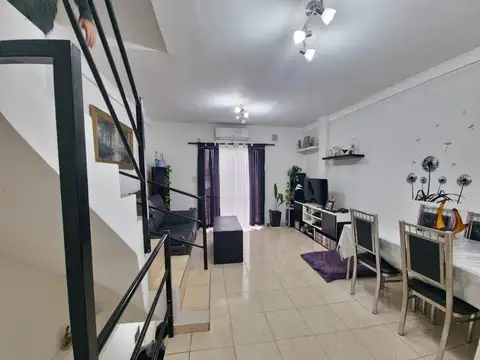 Depto Tipo Casa en Venta de 2 dormitorios