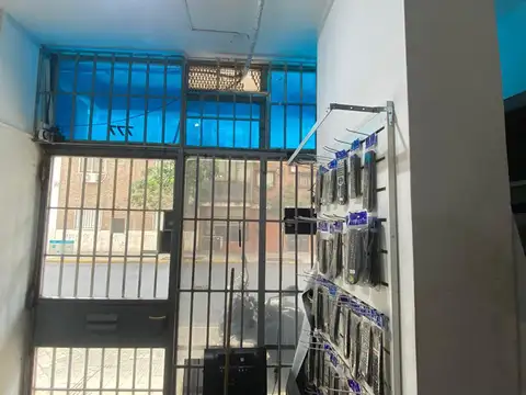 ALQUILER Local Comercial con vidriera Martin
