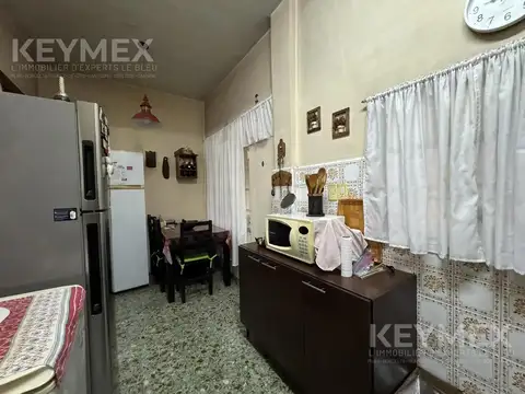 Casa 4 ambientes con 2 baños