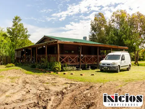 Hermosa Casa en con Estilo Rustico - C1009