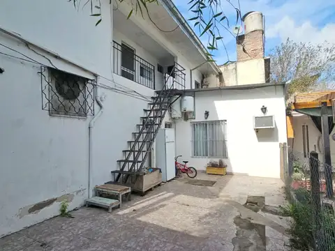 Depto Tipo Casa en Venta con 1 cocheras