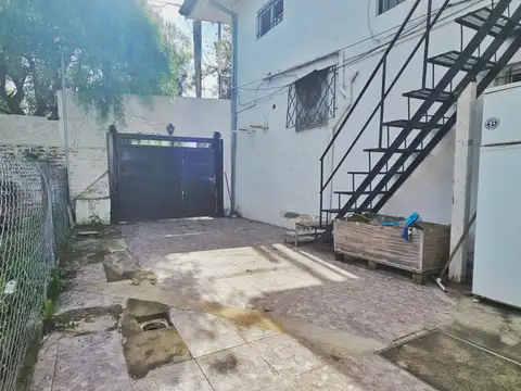 Depto Tipo Casa 12 ambientes con 6 baños