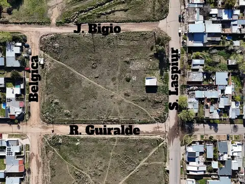 VENTA DE LOTE EN CALLE GUIRALDES 388 M2