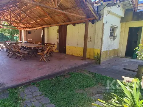 Casa 3 ambientes con 1 baño