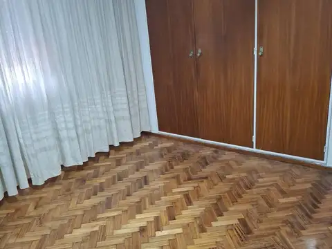 Departamento 5 ambientes con 3 baños