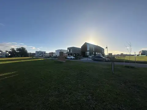 Av. Jorge Newbery  3051