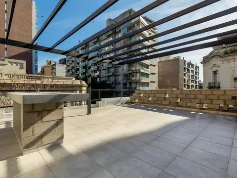 VENTA casa centro Rosario planta alta 3 dormitorios renovado luminoso amplio terraza parrillero