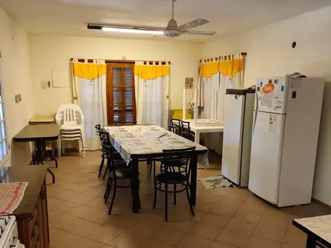 Casa con ubicación Comercial en Funes. Ideal Proyecto
