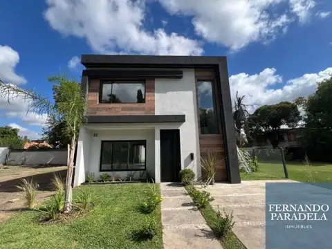 Casa 4 ambientes en condominio, Parque Leloir