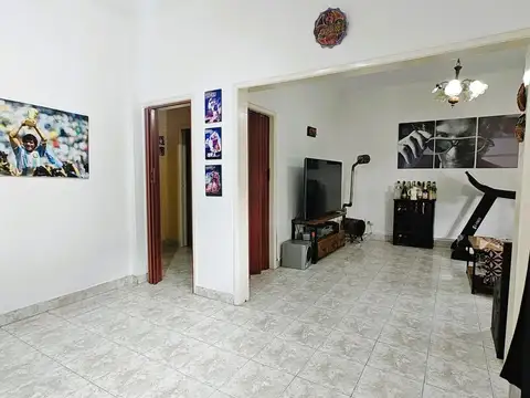 Casa 4 ambientes con 1 baño
